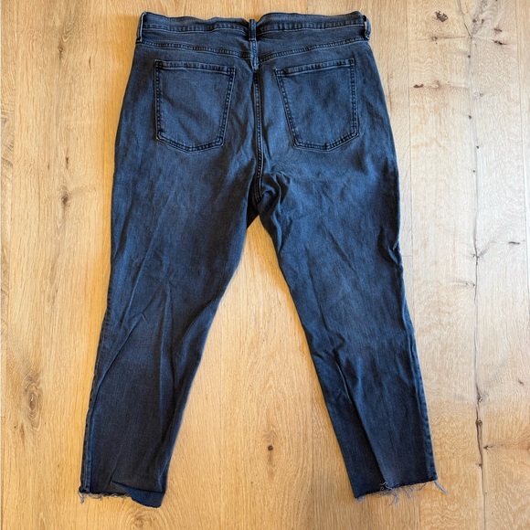 Old Navy Women's Black Distressed Midrise Boyfriend Jeans Size 16 - Picture 7 of 9